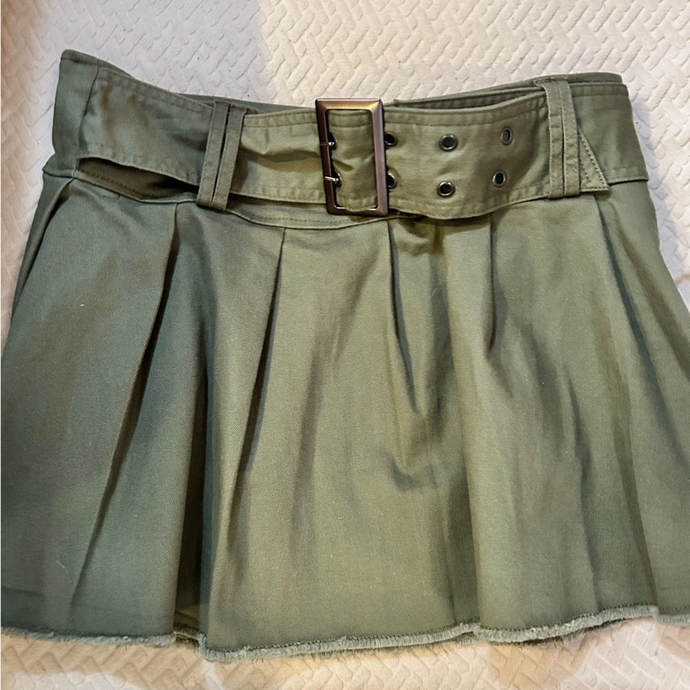 Green mini shirt